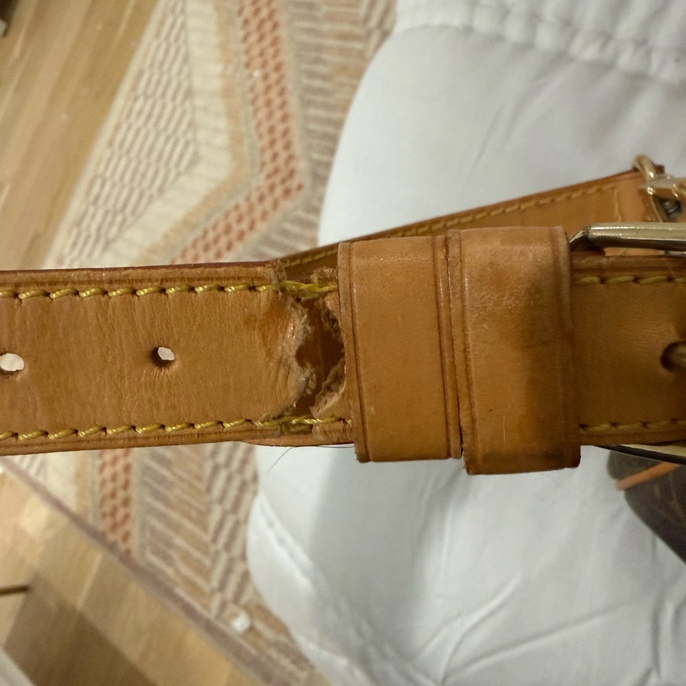 Luxury Brown Monogram Travel Bag - Picture 5 of 6